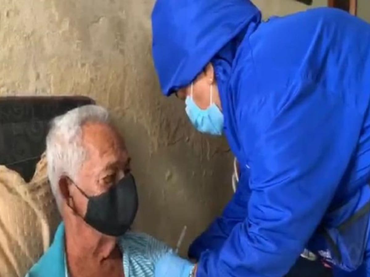EPS llevan vacunación casa a casa en Barranquilla