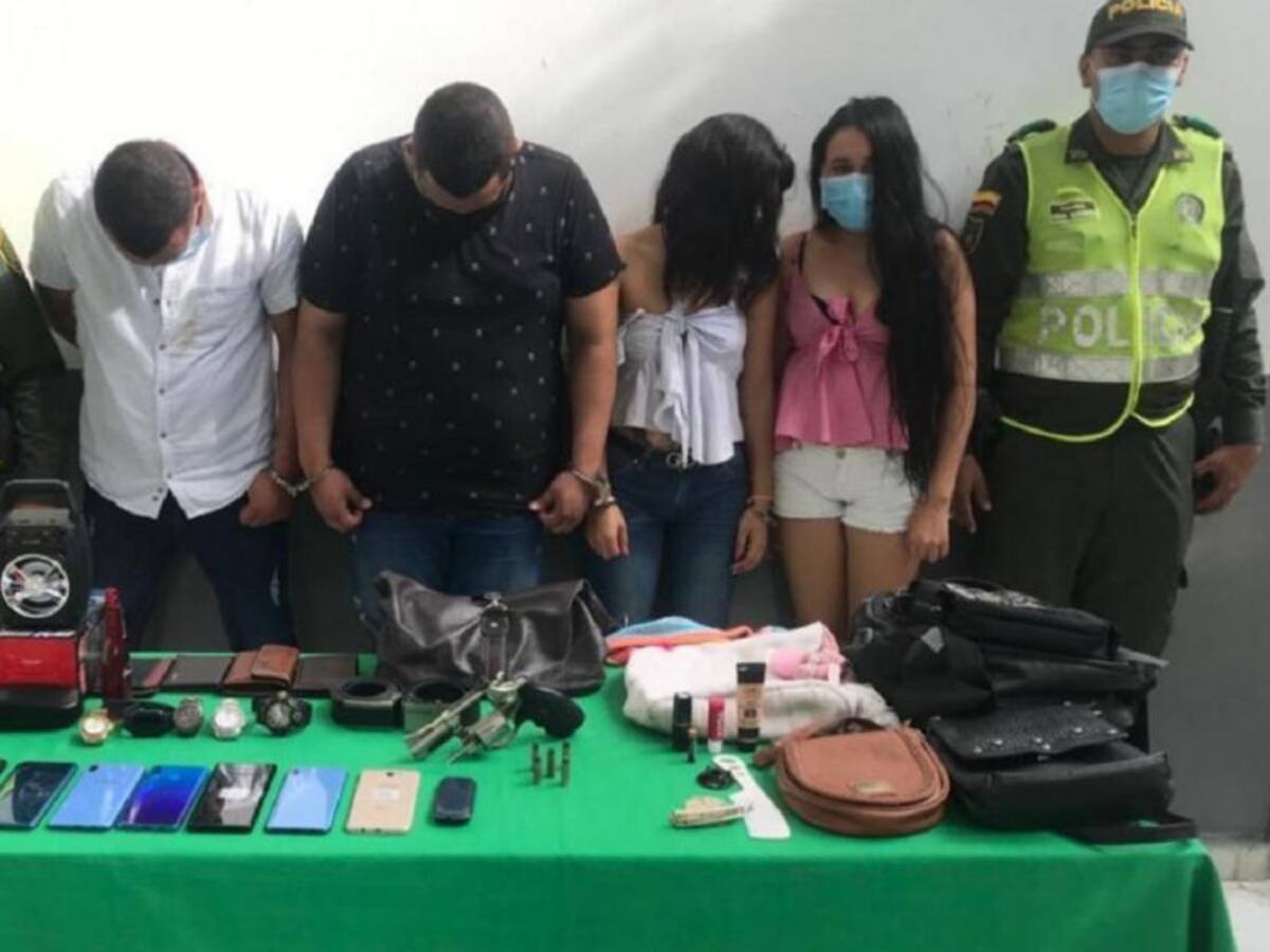 Se fueron a celebrar a un motel el robo que hicieron en una taberna