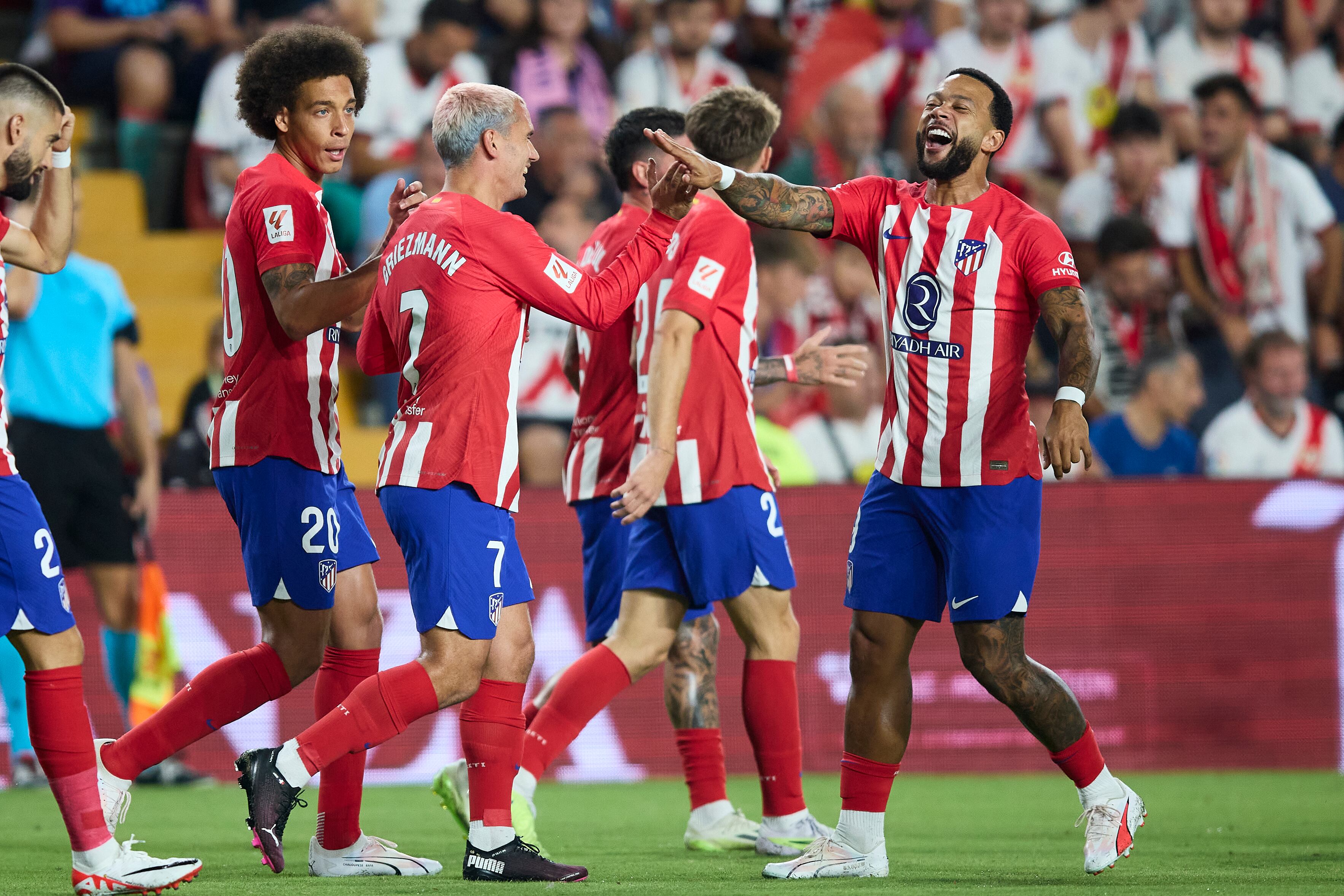 Atlético de Madrid celebrando en el partido frente al Rayo Vallecano (Photo by Alvaro Medranda/NurPhoto via Getty Images)