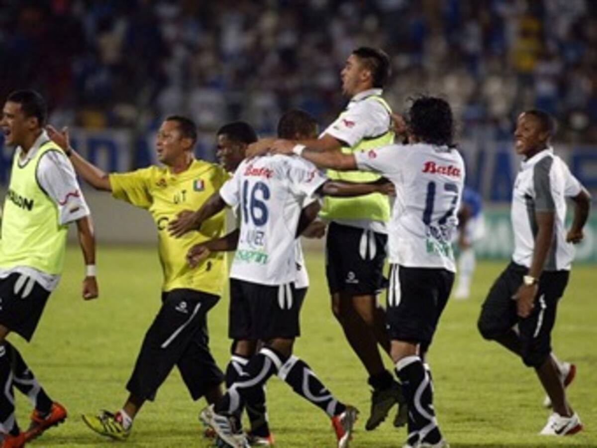 Colombia tendrá apenas un equipo en cuartos de final de la Copa Santander Libertadores