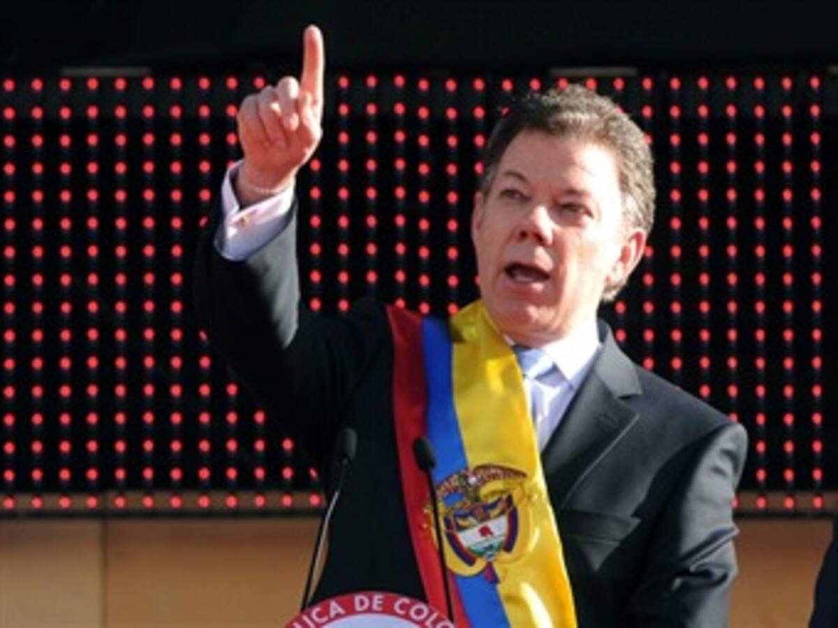 Santos sería reelegido, según encuesta de Invamer Gallup