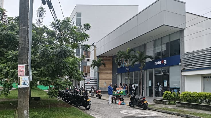 Usuarios de la Nueva EPS denuncian retrasos en la entrega de medicamentos