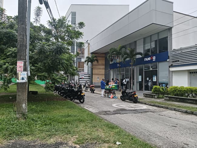 Usuarios de la Nueva EPS denuncian retrasos en la entrega de medicamentos