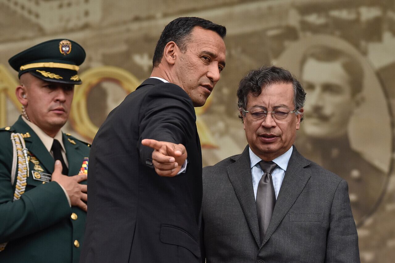 Bogotá. Marzo 11 de 2025. En la Escuela Militar de Cadetes José Maria Córdova, se realiza el reconocimiento de tropas al nuevo ministro de Defensa, Pedro Arnulfo Sánchez, con presencia del Presidente Gustavo Petro. (Colprensa - Cristian Bayona).