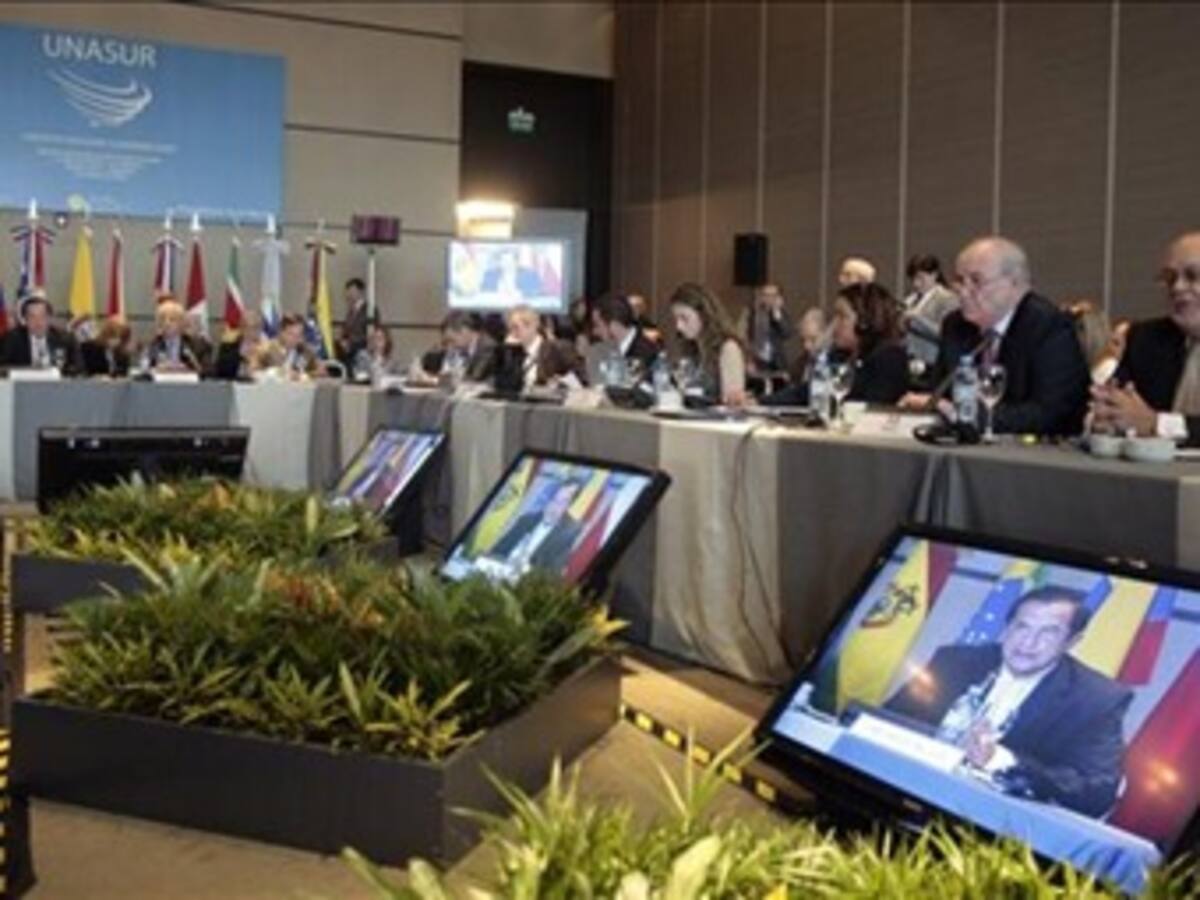 Cancilleres de Unasur se reunirán el jueves por crisis entre Colombia y Venezuela