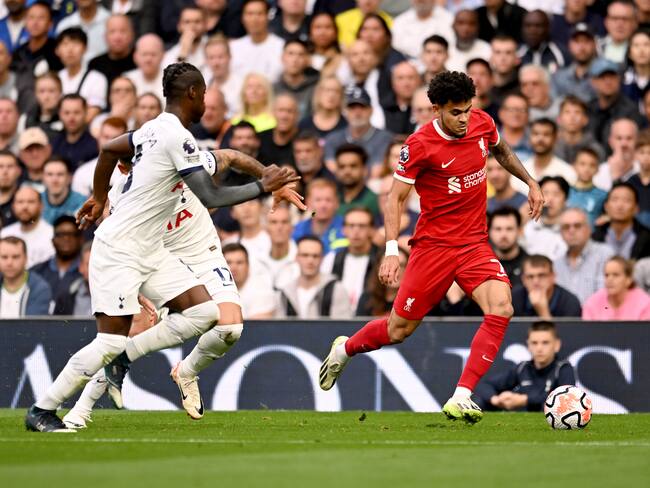 Luis Díaz fue titular y marcó un gol que le fue mal anulado ante el Tottenham. (Photo by Andrew Powell/Liverpool FC via Getty Images)