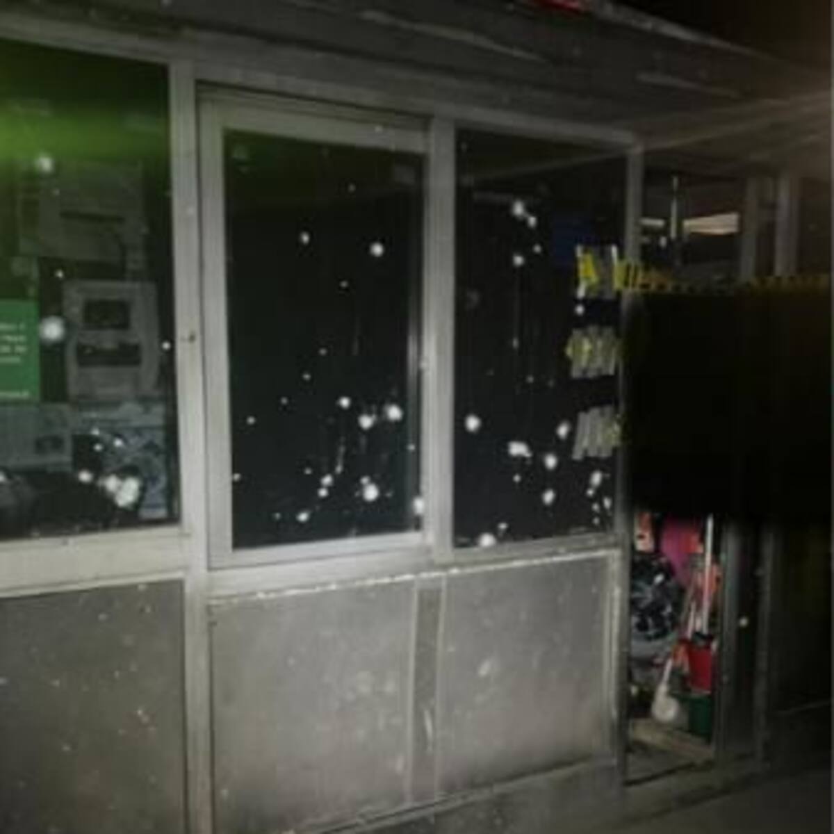 Dos heridos dejó el atentado con explosivos contra peaje de Boquerón en la vía al llano