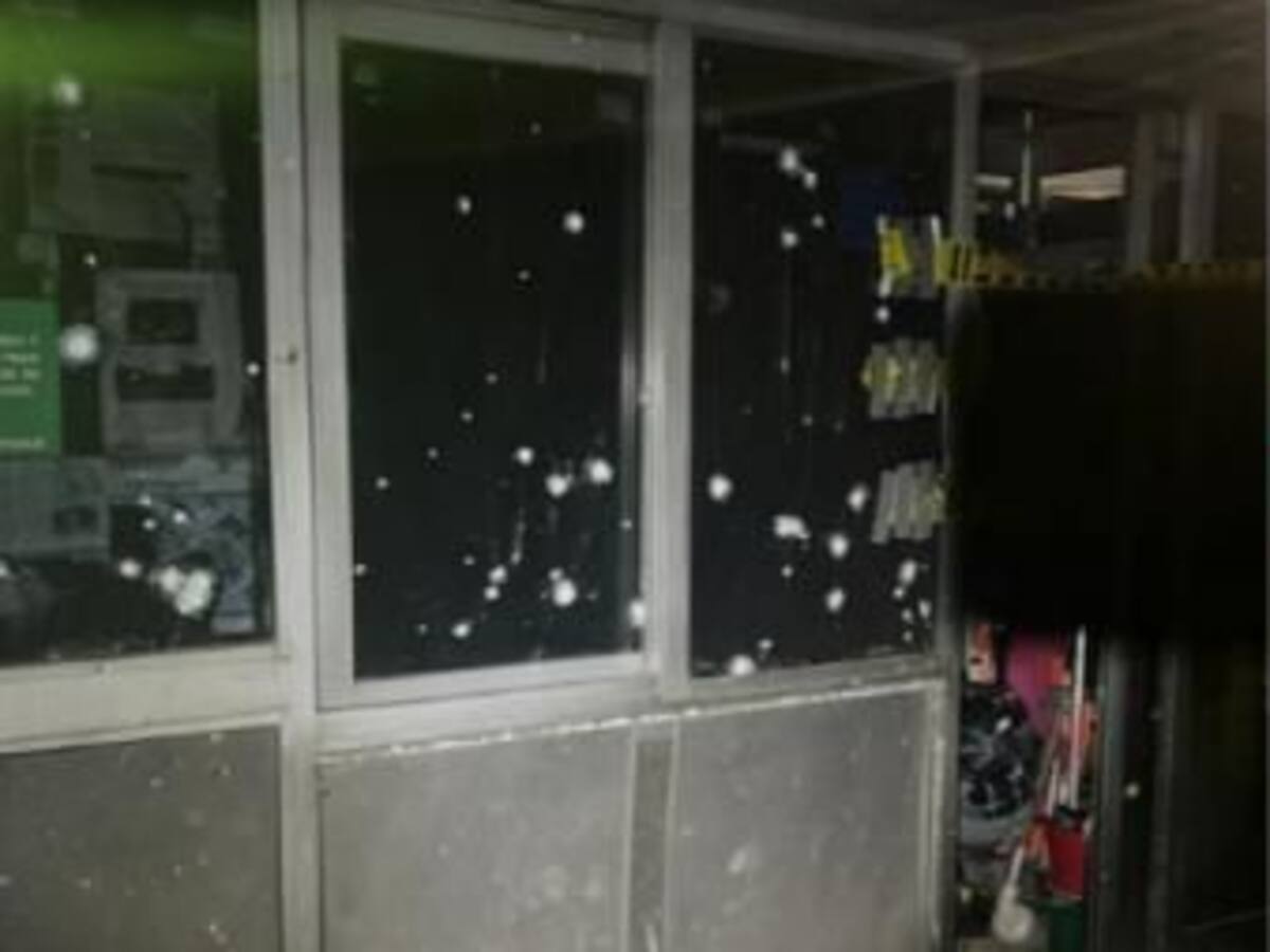 Dos heridos dejó el atentado con explosivos contra peaje de Boquerón en la vía al llano