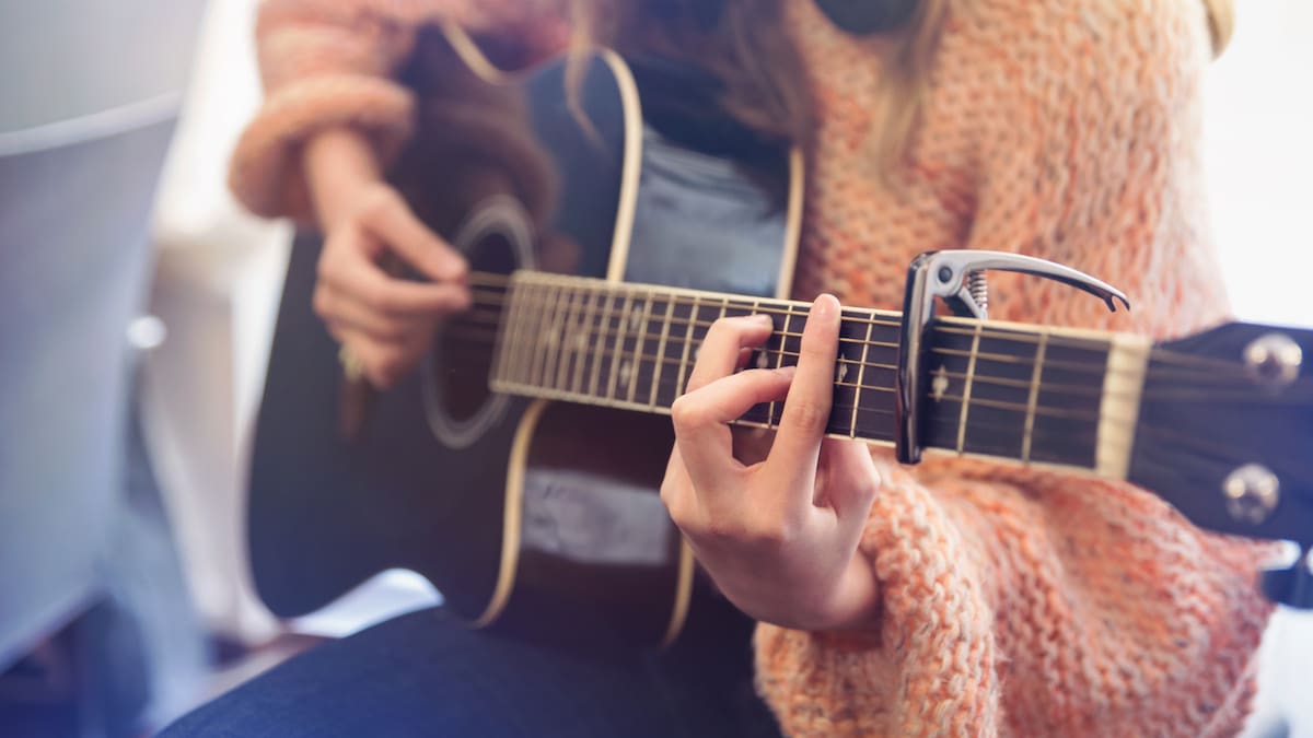 Lisey Tigra, la artista que busca unir la música colombiana con los sonidos ingleses