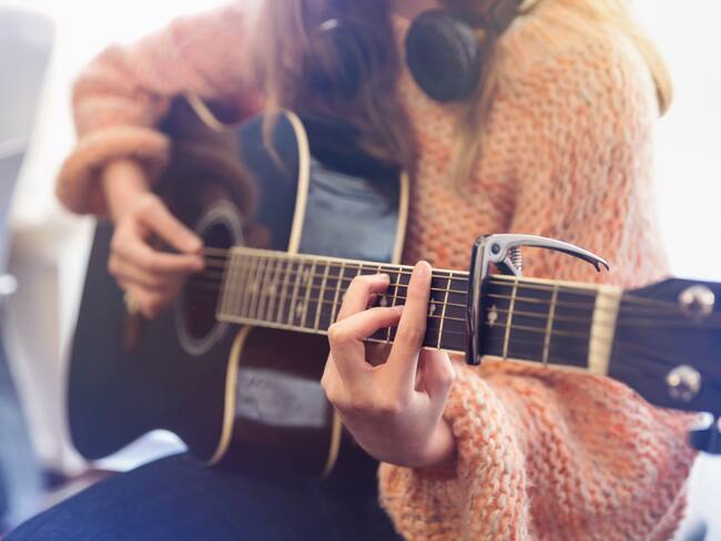 Lisey Tigra, la artista que busca unir la música colombiana con los sonidos ingleses