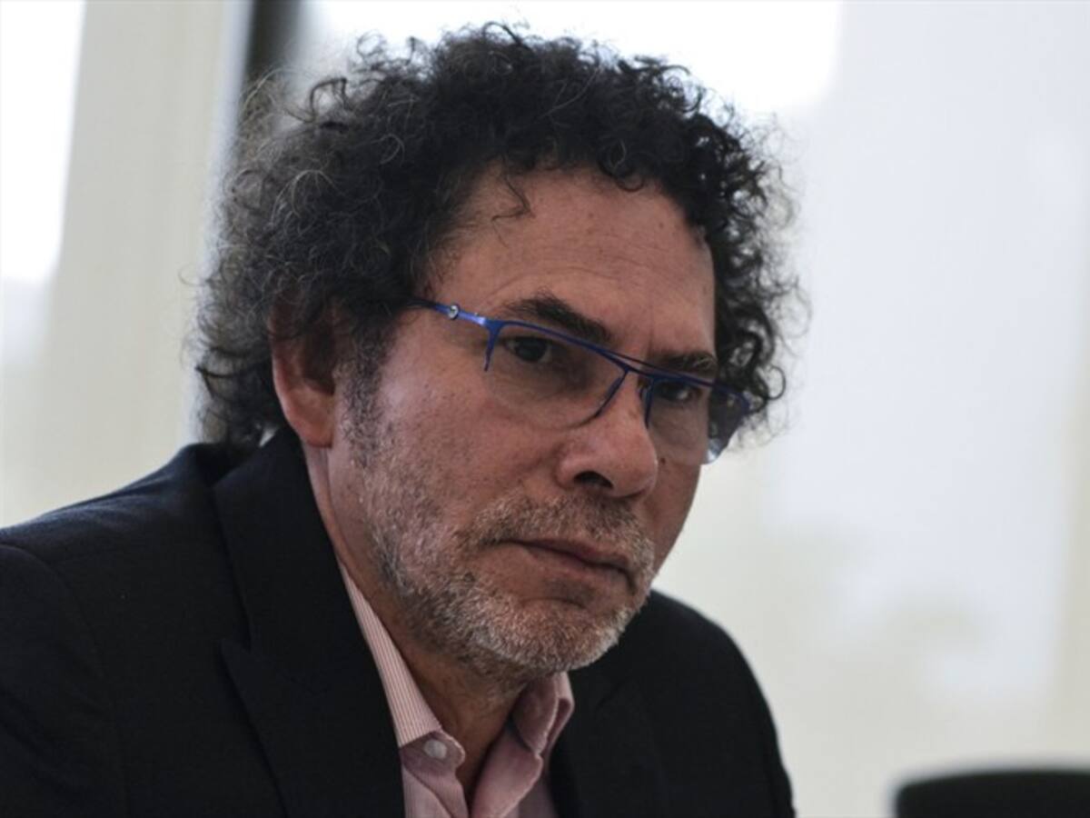 Fiscal miente sobre bienes de las Farc: Pastor Alape