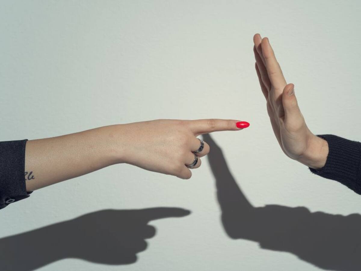 Mujeres detectan infidelidad solo con la mirada, según estudio