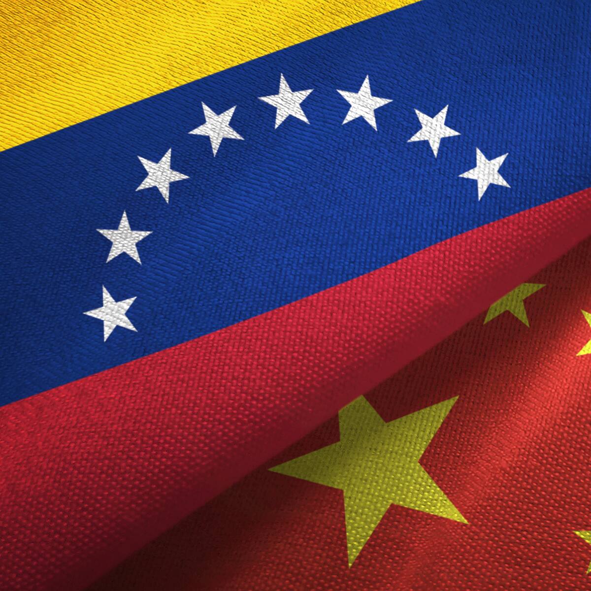 China pide a EE.UU. la liberación inmediata de Maduro y reclama una salida negociada