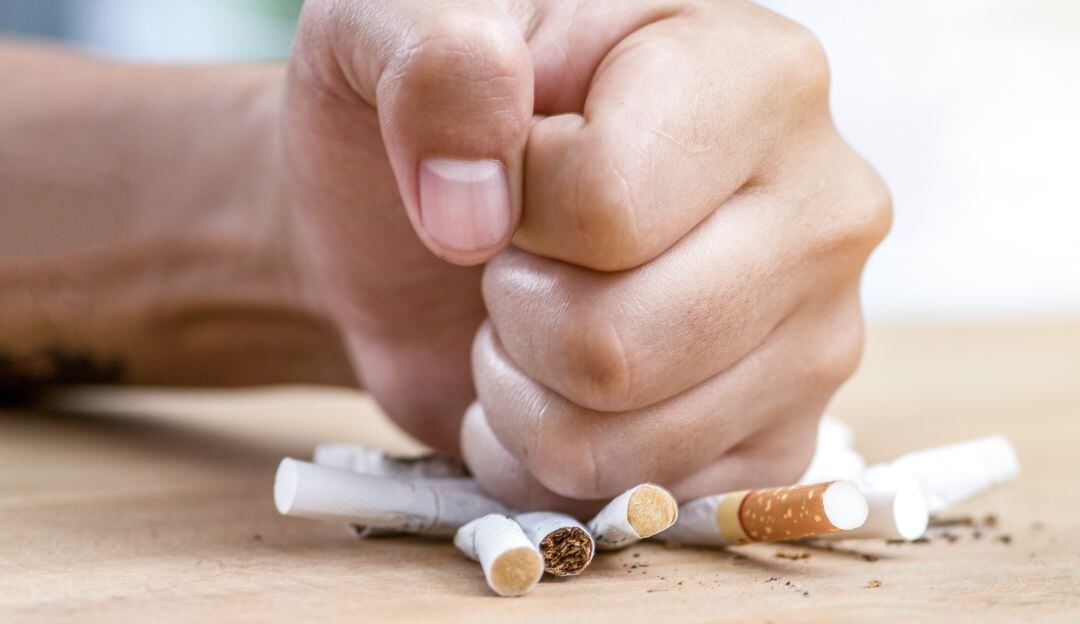 Personas que nacieron después del 2008 no podrán comprar cigarrillos