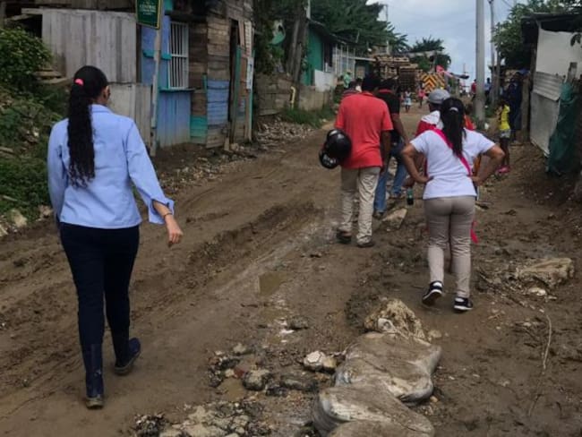 50 familias deben reubicarse en Cartagena por daño en tubería de agua