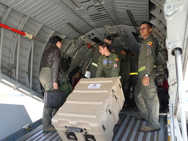 41 rescatistas de Barranquilla parten hacia Cali para apoyar a afectados por el terremoto en Colombia