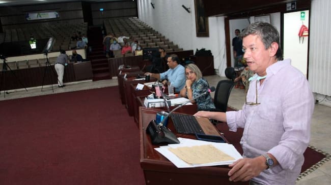 Con la ausencia del gerente de la Electrificadora del Huila, la Asamblea realizó debate de control político sobre la eventual venta de la empresa.