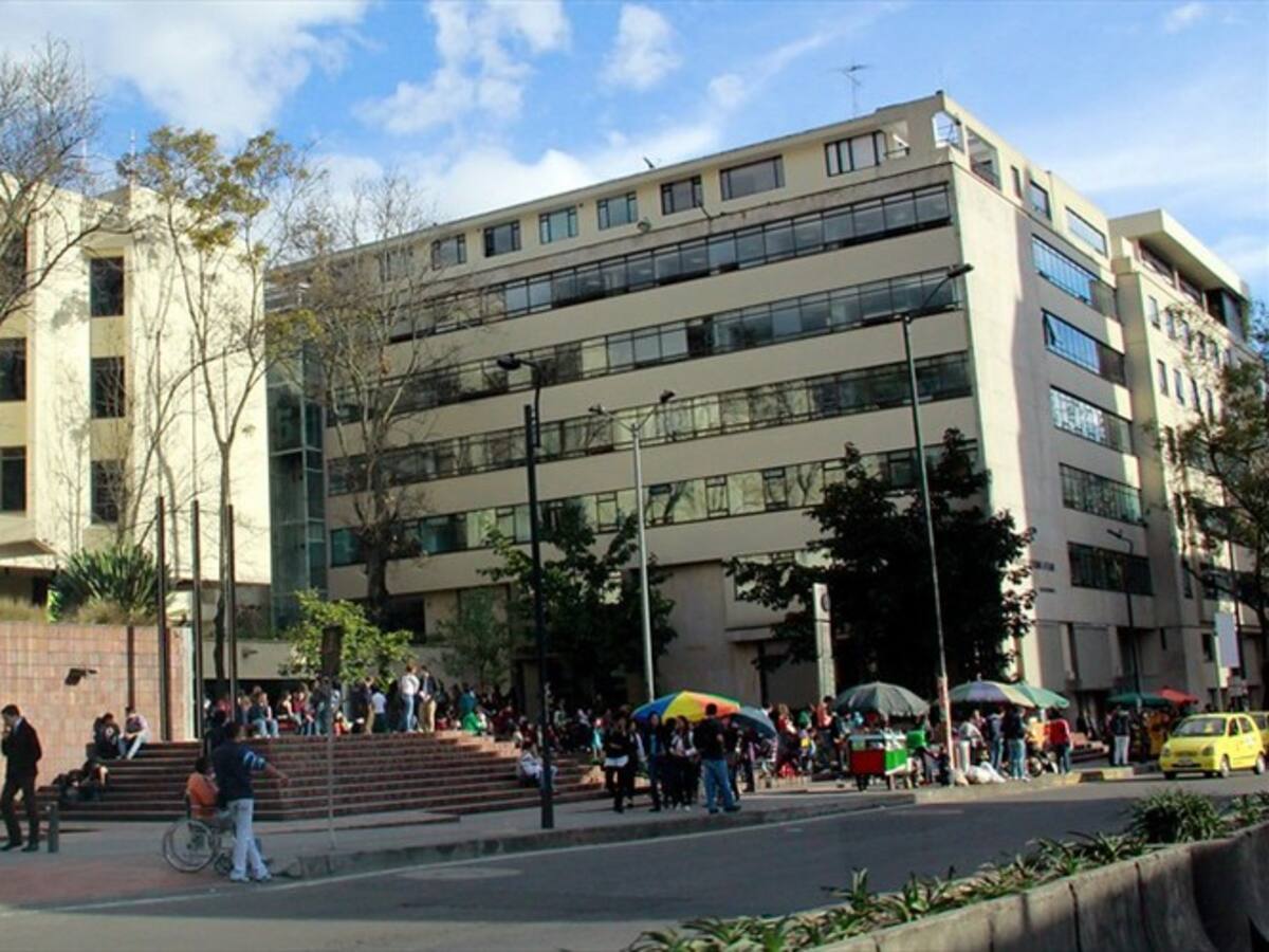 Bogotá: cierran obras de universidades Javeriana y Central por violar normas ambientales