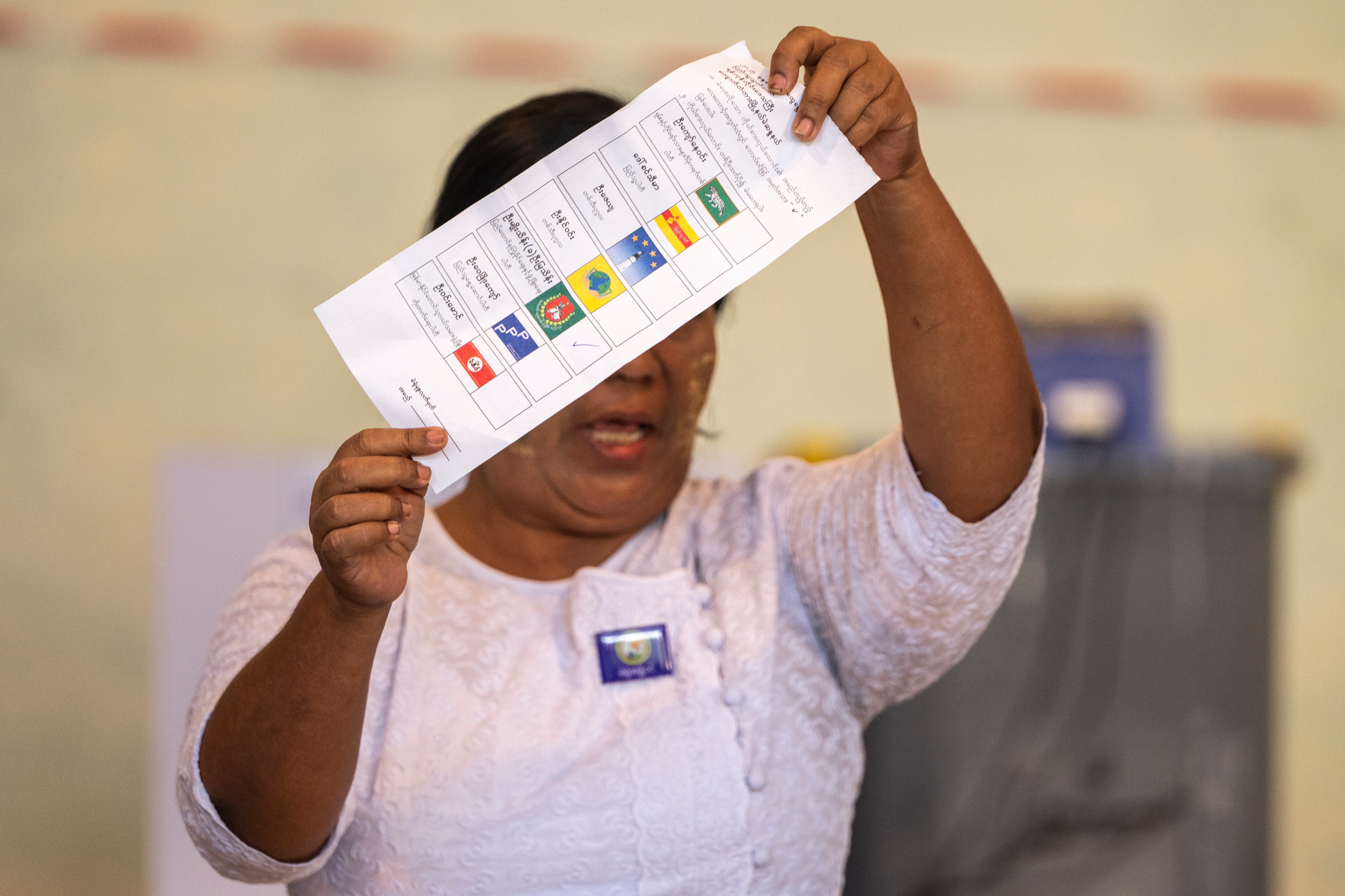 Elecciones legislativas en Birmania.
(Foto: Sirachai Arunrugstichai/Getty Images)