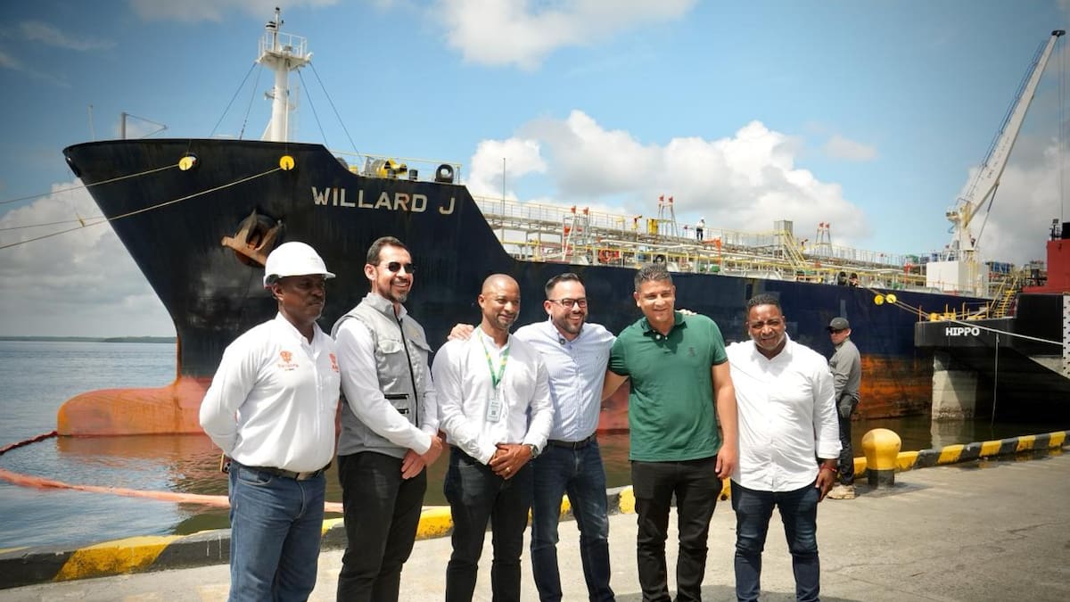 El puerto de Tumaco recibió 100 mil barriles de combustible enviados desde Cartagena