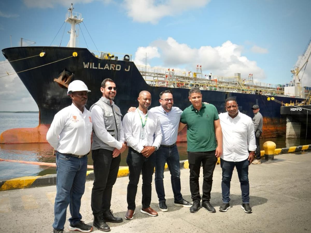 El puerto de Tumaco recibió 100 mil barriles de combustible enviados desde Cartagena