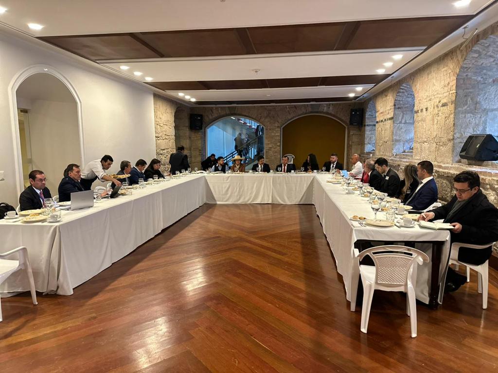 Las inversiones incluyen el aeropuerto de Pitalito e intervención de la Ruta 45 que comunica al Huila con el Putumayo.