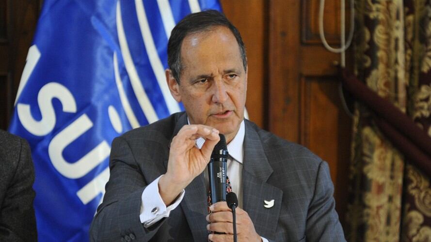 Juan Camilo Restrepo, jefe negociador del Gobierno en la mesa con el ELN, confirmó que aún no hay representación del Frente Occidental de esa guerrilla en la mesa de negociación de Quito. Foto: Getty Images