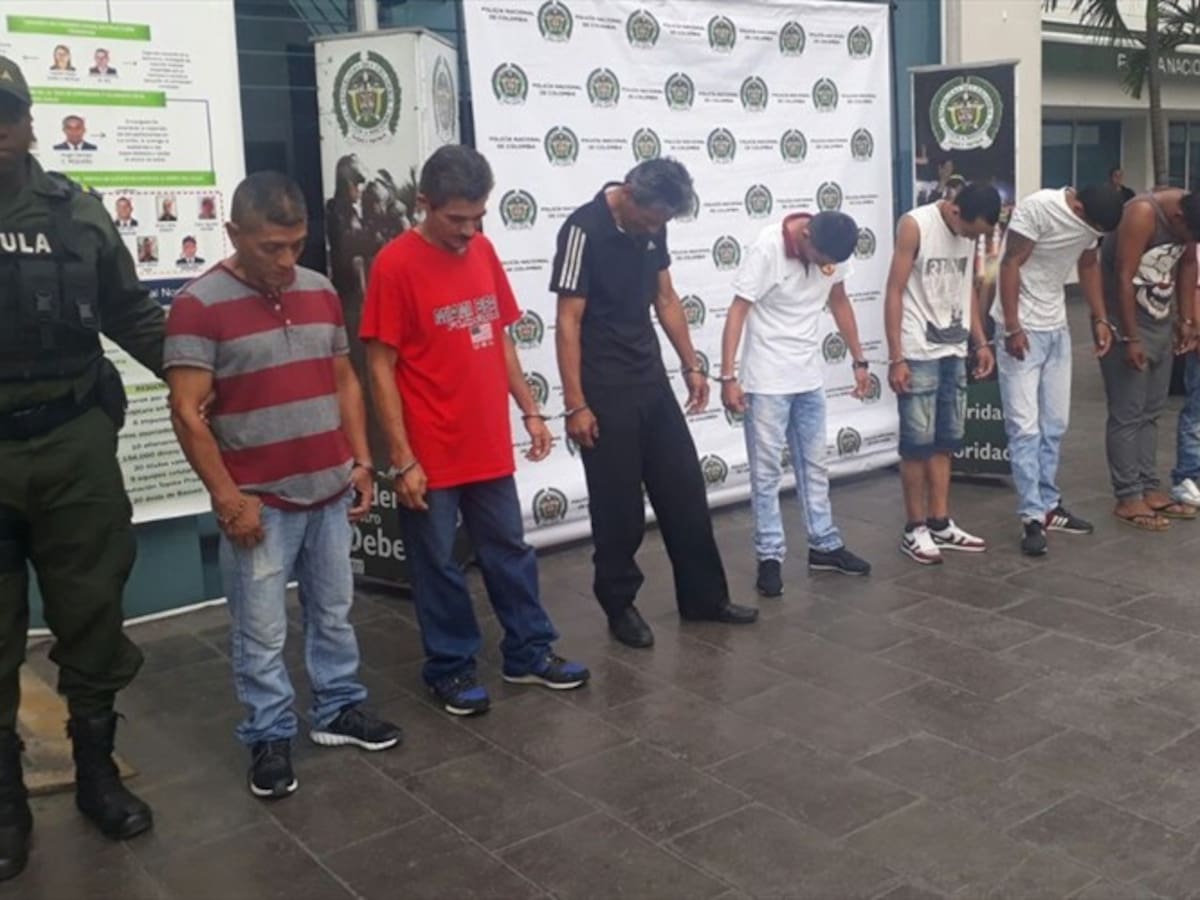 Detienen a 10 presuntos integrantes de banda extorsiva en Cali