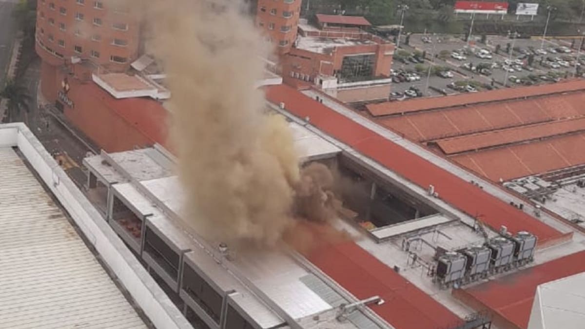 Incendio en uno de los restaurantes del Centro Comercial Chipichape