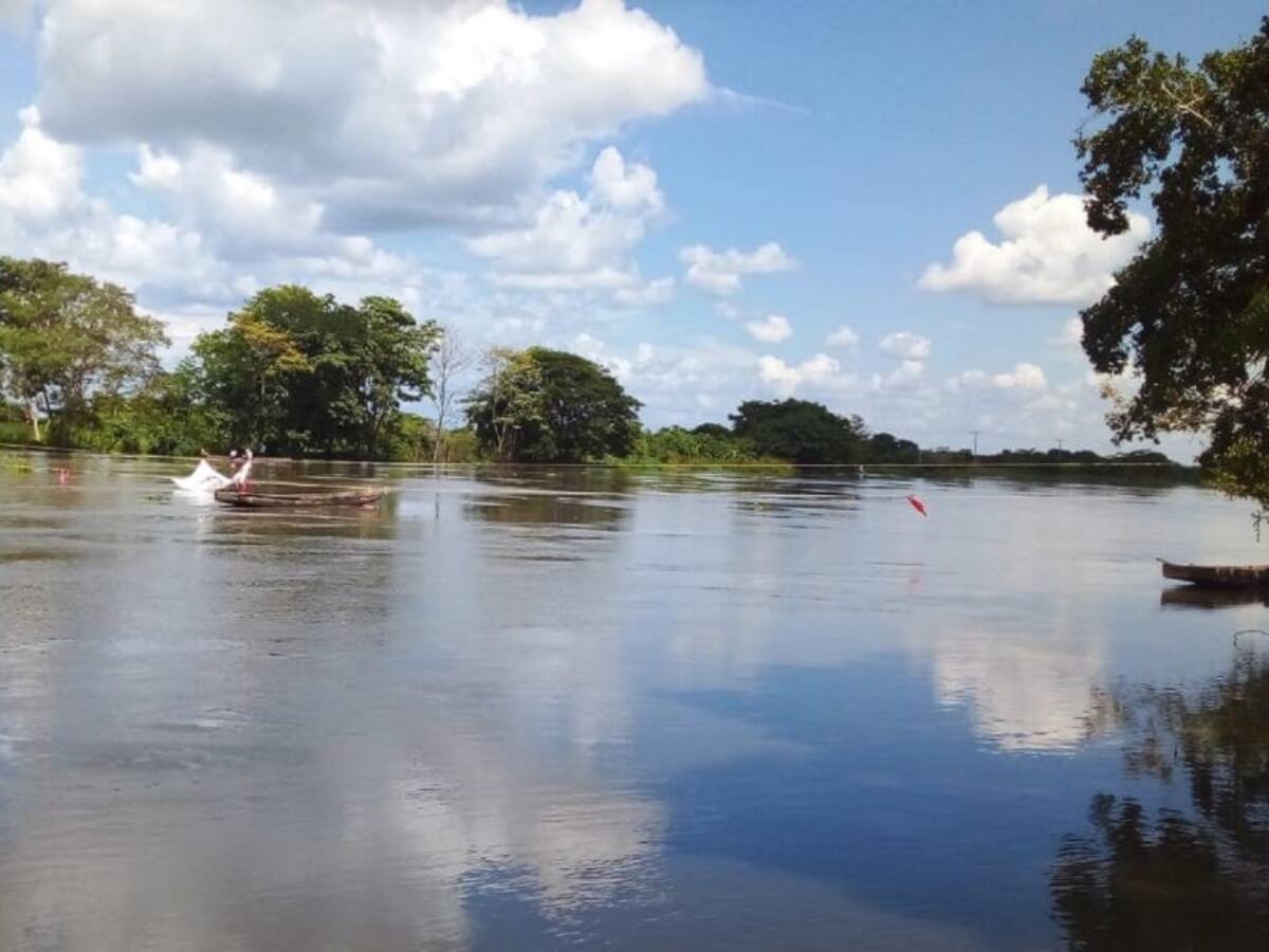 Bloqueos afectan nueve remolcadores con hidrocarburos en Canal del Dique