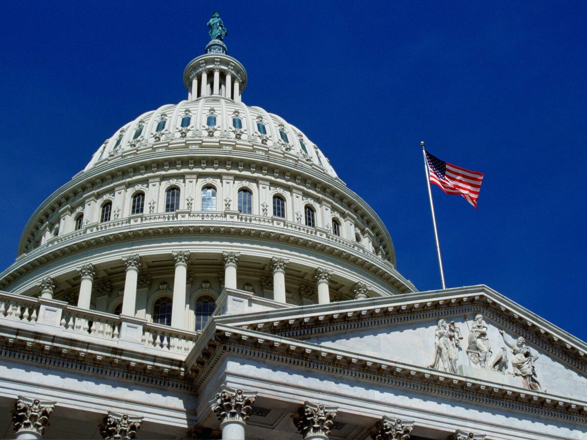 Congresistas en EE.UU. discuten sobre el control de armas tras tiroteo en una escuela en Texas