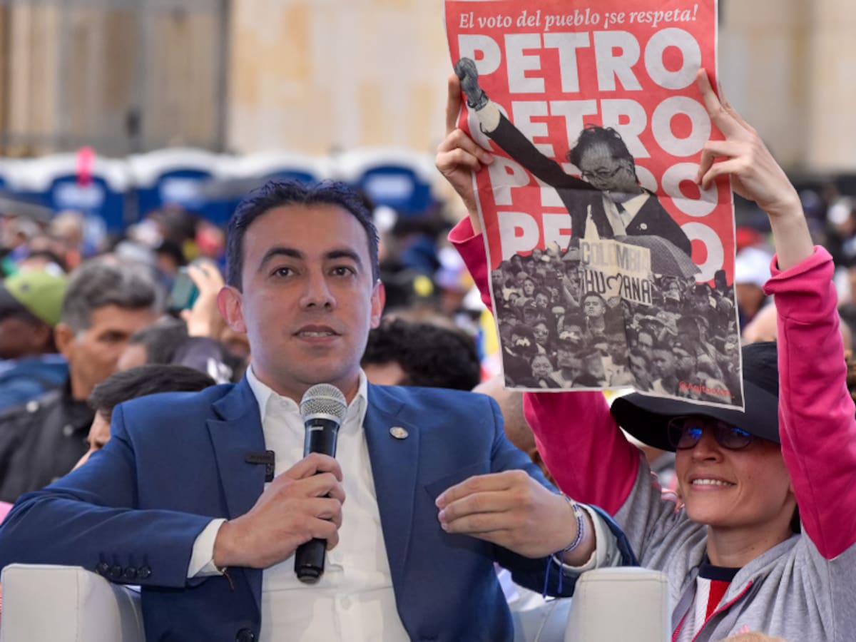 Si fracasa la consulta, fracasará también el Pacto Historio en la primera vuelta: Alexander Vega