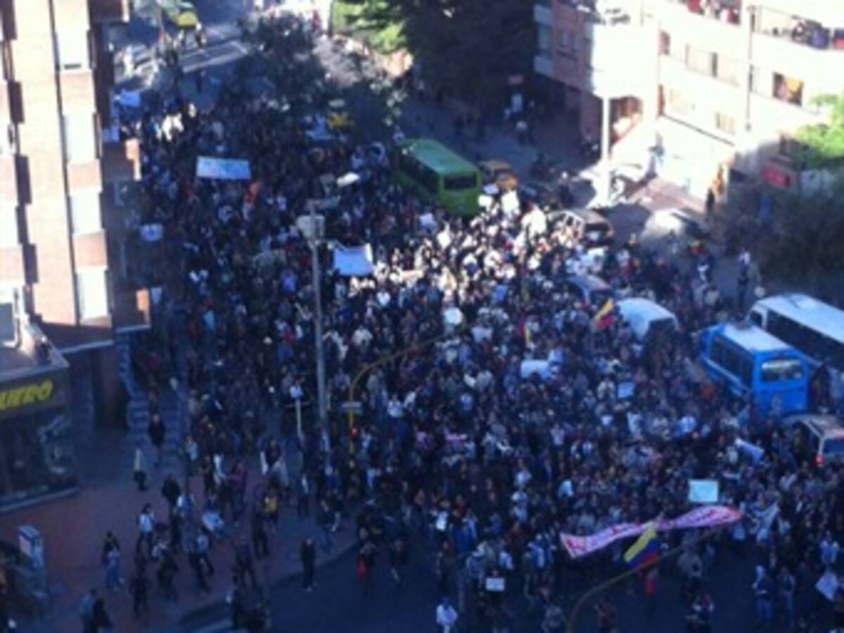Caracol Radio registró la marcha en Bogotá en apoyo al paro agrario