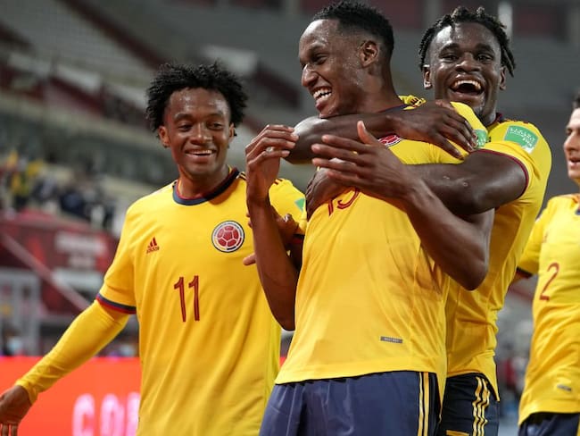 Así fue el golazo de Yerry Mina con Colombia ante Perú en las eliminatorias
