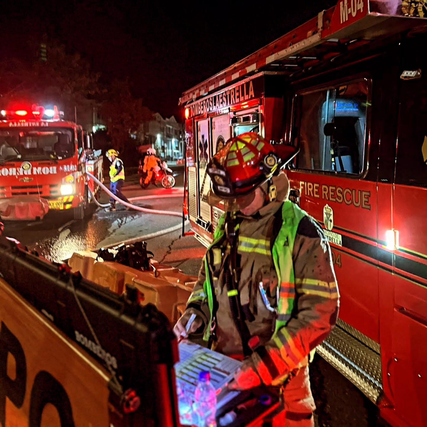 La emergencia está siendo atendida por los bomberos de La Estrella. Foto: Alcaldía de La Estrella.