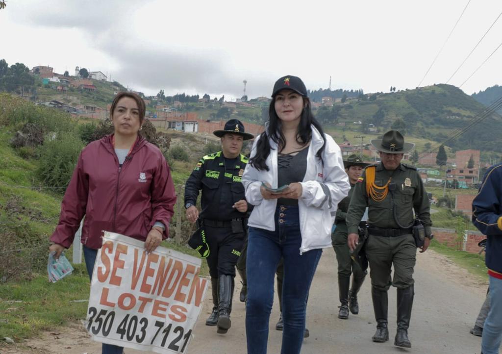 Operativos contra la venta ilegal de lotes en Ciudad Bolívar, sur de Bogotá.
