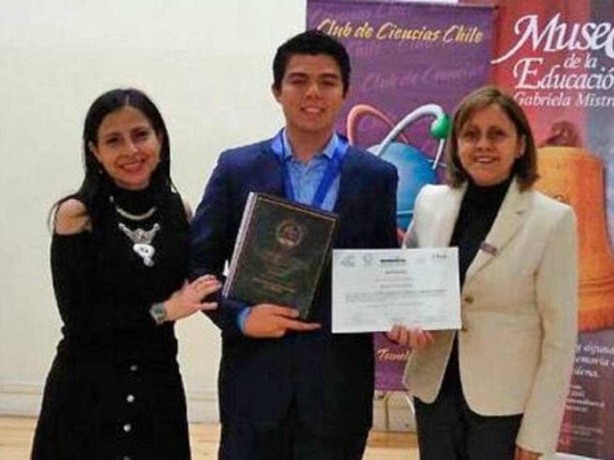 Caleño crea sistema para extraer líquido no contaminante que sustituye la gasolina