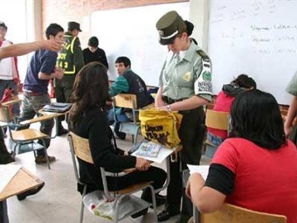 Quince mil uniformados atenderán seguridad en colegios y zonas escolares del país