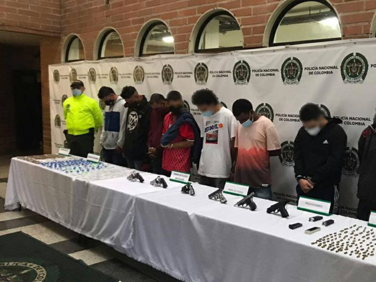 Ocho personas capturadas y 6 armas incautadas en un operativo en Bello