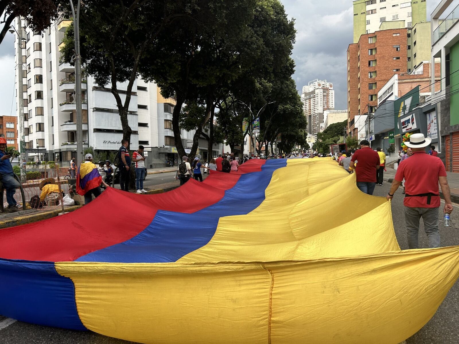En Bucaramanga marcharon en apoyo al presidente Gustavo Petro. Foto: Caracol Radio