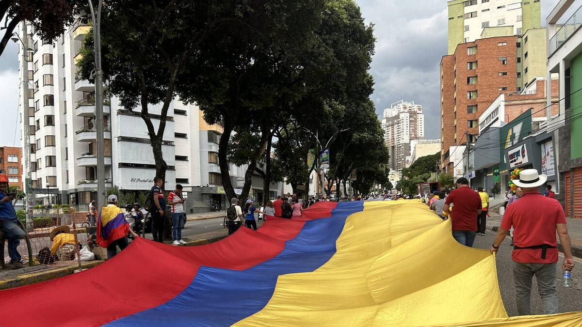 En Bucaramanga marcharon en apoyo al presidente Gustavo Petro