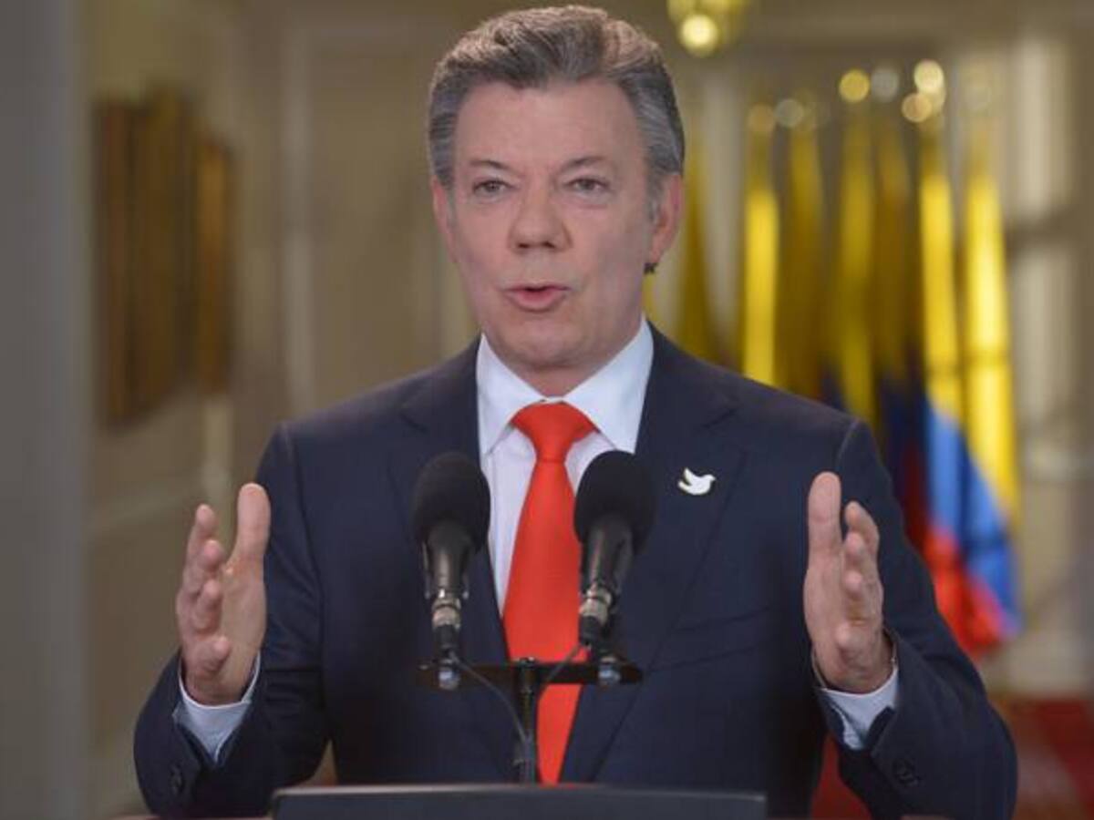 Santos presenta jurisdicción especial para civiles que participaron en el conflicto