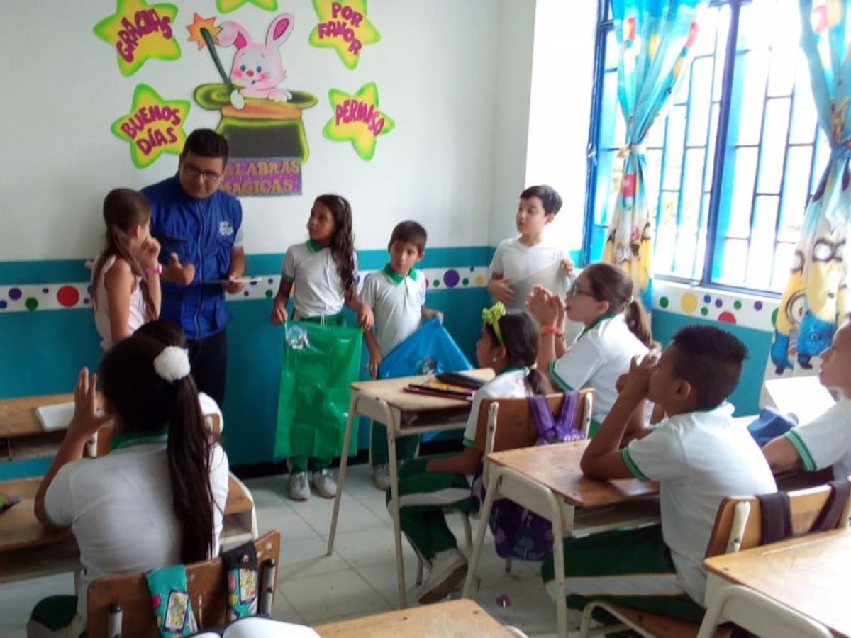 De regreso a clases más de 2000 estudiantes en el Huila