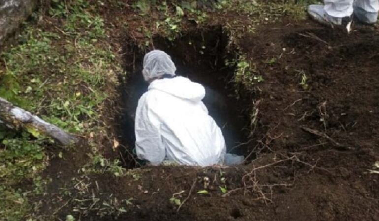 Exhumación de cadáveres en el sur del Tolima