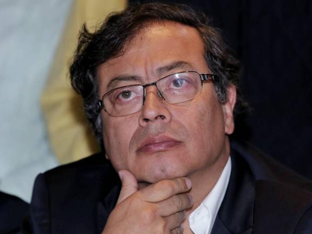 “Petro odia y desprecia las FF.MM.”: Acore