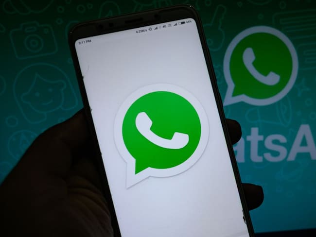 WhatsApp: el truco para colocar el logo de la app de color rosado
