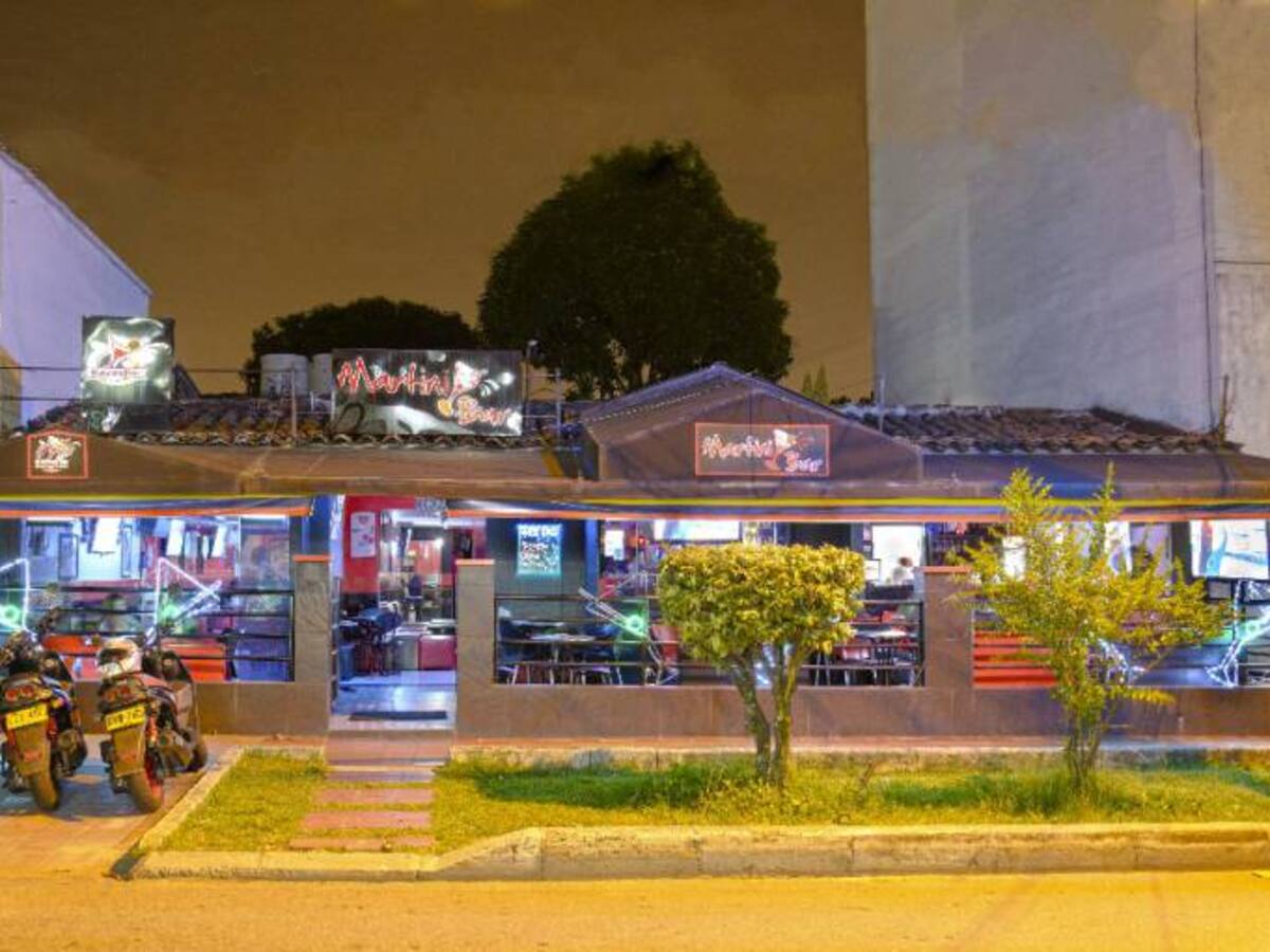 Tiendas de barrio podrán abrir hasta medianoche, discotecas hasta 6:00 a.m.