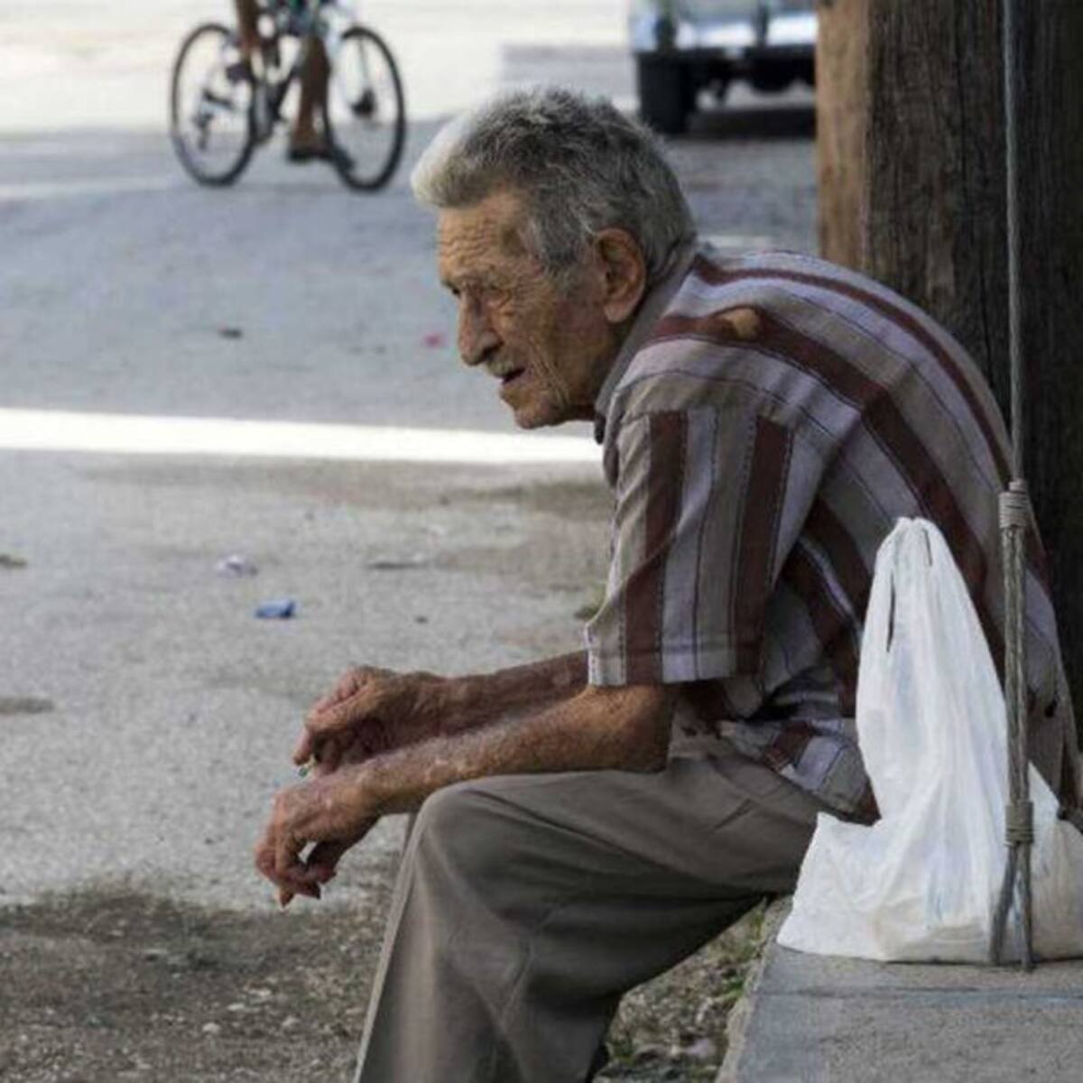 Preocupación en centros de salud por abandono de adultos mayores en Pereira