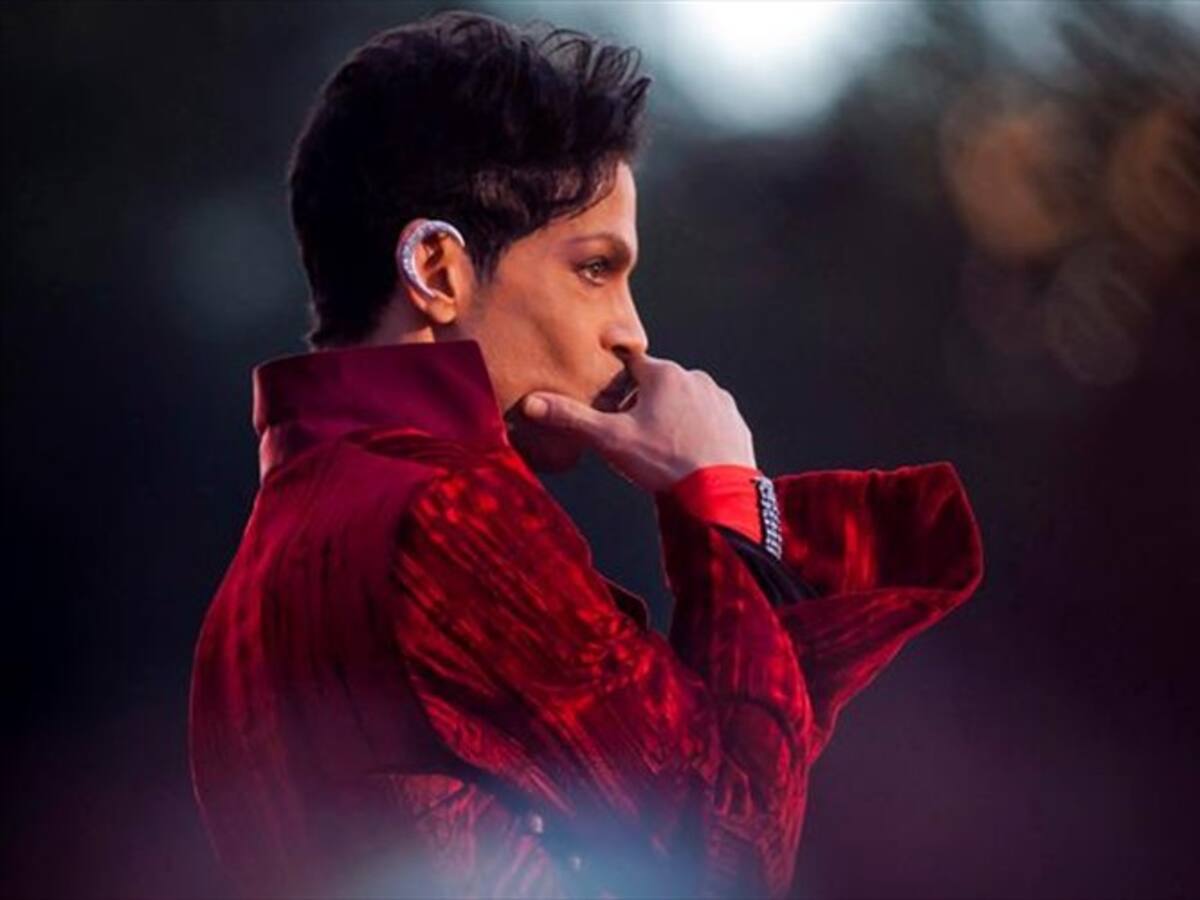 Prince, sexualidad y provocación en sus estilismos