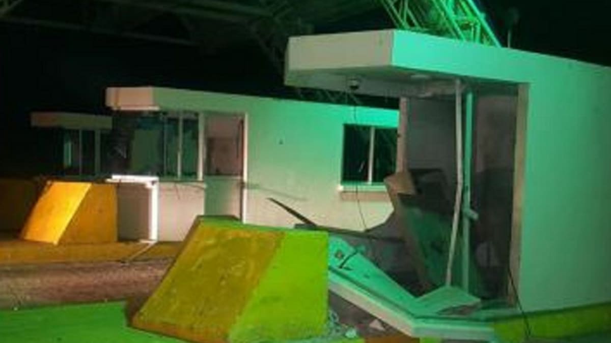 Destruyen con explosivos un peaje en el sur del Magdalena